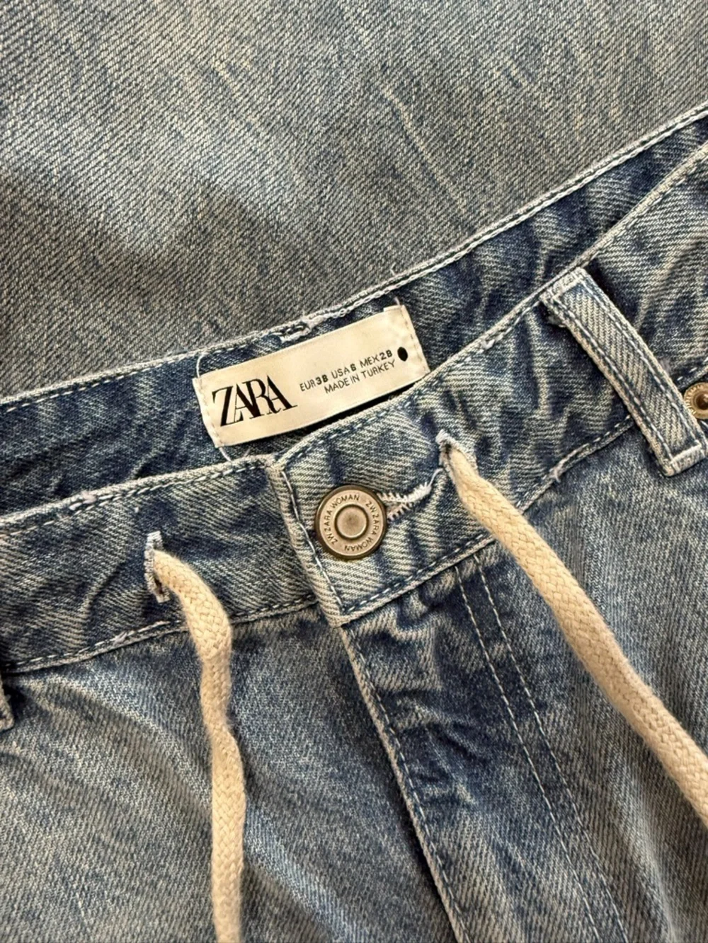 NWOT Zara Mid-Rise Wide Leg Drawstring Jeans - Picture 4 of 4